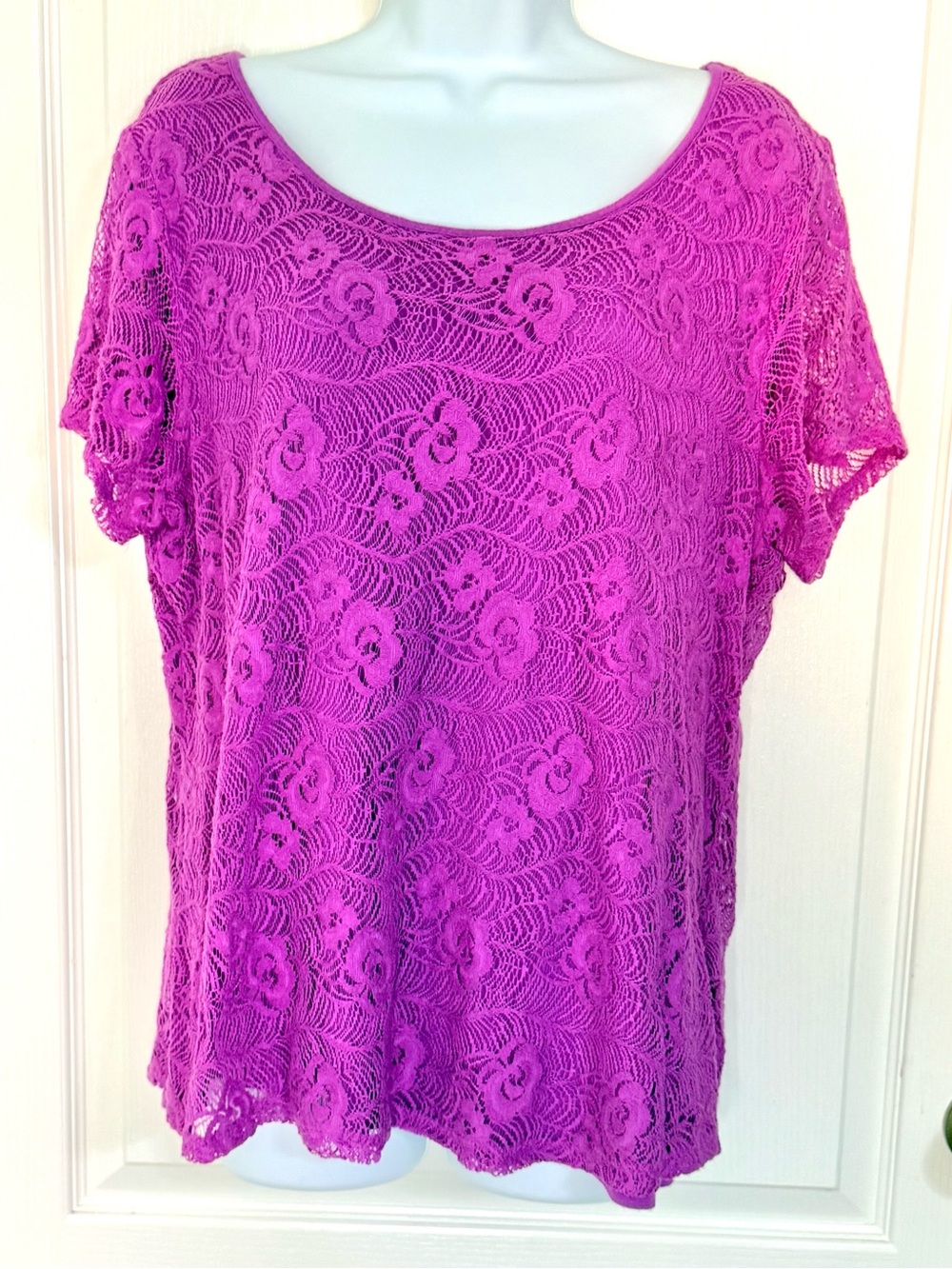 Lea & Nicole Lace Overlay Short Sleeve Top - size XL